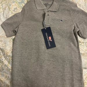 Brand New Vineyard Vines